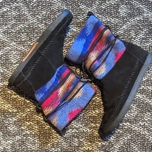 TOMS suede native/southwest wrap boots
